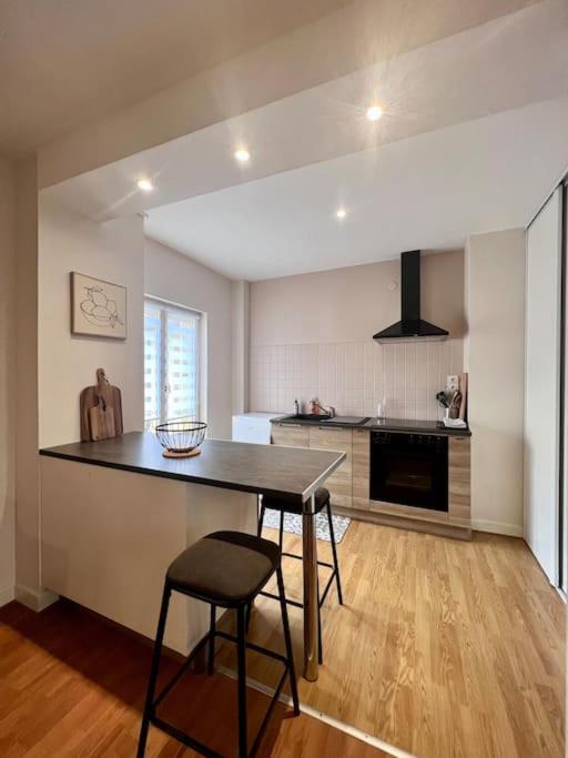Casa Cloutiers #4 - Joli & Cosy T2 Avec Clim Parking - Hyper Centre Brive Appartement Buitenkant foto